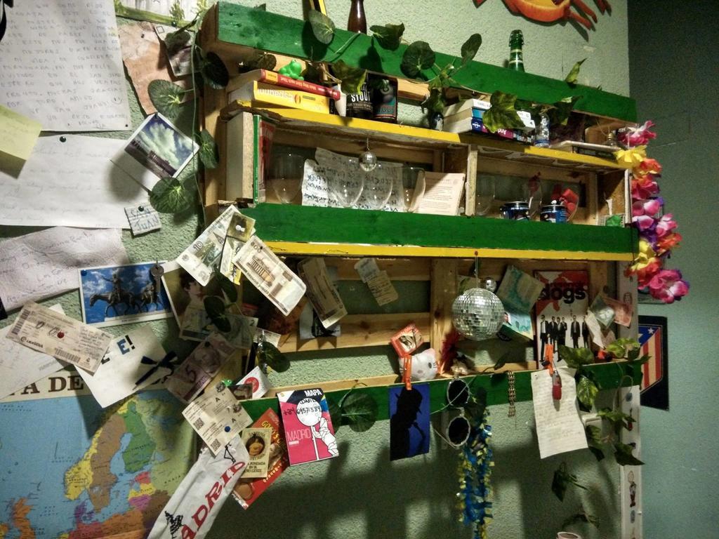 San Juan Hostel Мадрид Экстерьер фото